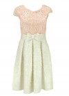 Rochie roz cu broderie crem superba