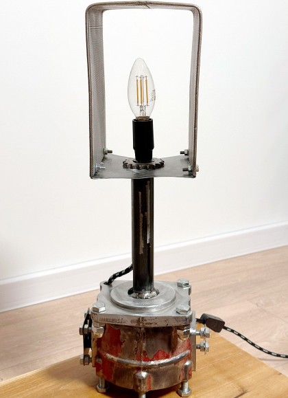 Veioza vintage model industrial rosie